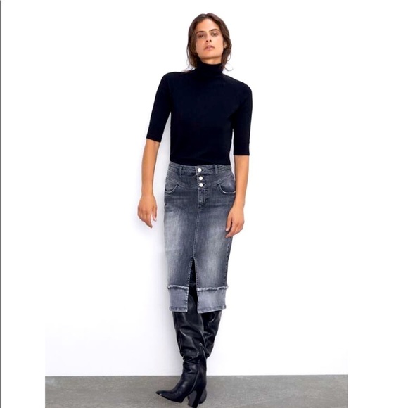 Zara denim skirt in dark gray - Picture 1 of 4